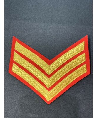Sergeant-Chevron,-3-Bar-Rank-Badge,-Mess-Dress,-Gold-on-Red,-Army,-Military